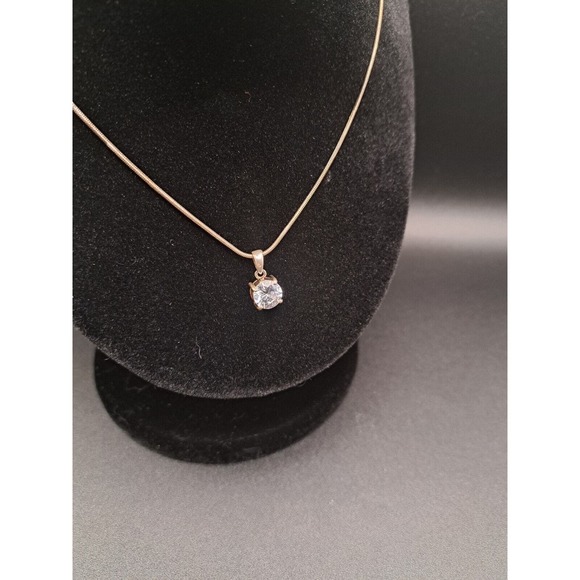 Avon Single CV Pendant Silvertone Chain Delicate Necklace - Picture 3 of 3